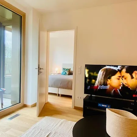 Chic One Bedroom Flat W Terrace&parking Appartement